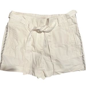 LOFT Women’s Embroidered Shorts with elastic waist and tie belt white Size 10